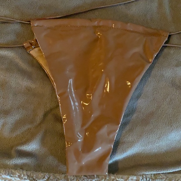 Brand new bikini - Picture 4 of 4